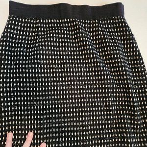 Milly plaid lack & white mini skirt, size 8, perfect for modern office look